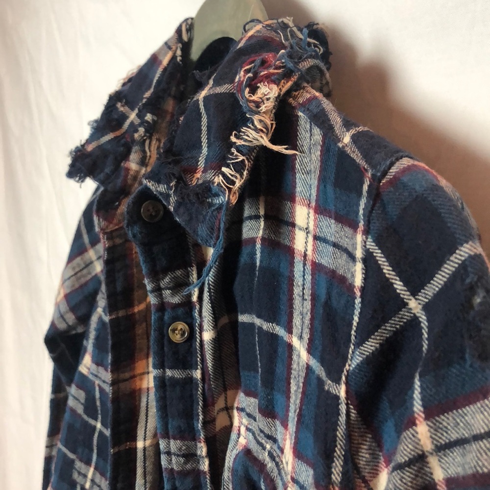 Distressed flannel - Picture 2 of 6
